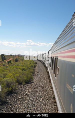 Whistle Stop Kerry Express in ganz Amerika Zug bewegen durch Landschaft amerikanischen Südwesten Stockfoto