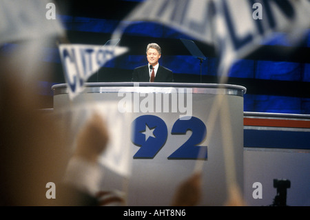 Gouverneur Bill Clinton s Nominierung Rede auf der 1992 Democratic National Convention im Madison Square Garden Stockfoto