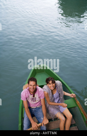 Mann und Frau in einem Boot Stockfoto