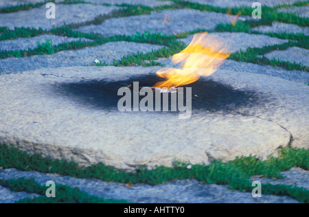 Ewige Flamme am Grab des Präsidenten John F Kennedy Arlington Friedhof Washington D C Stockfoto