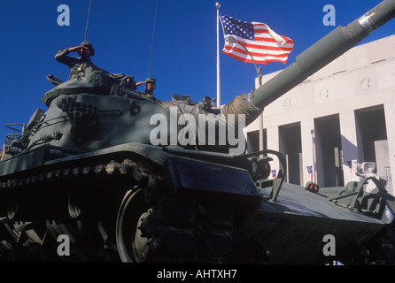 Tank in Veteran s Day Parade St. Louis Missouri Stockfoto