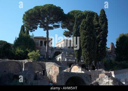 Der Palatin und flavian Palace einschließlich Orti Farnesiani vom Imperial Forum Romanum Rom Latium Italien Stockfoto