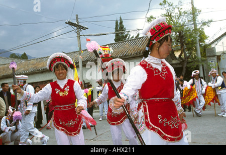 China Yunnan Dali Dai-Frauen in Spring Festival Tanz Stockfoto