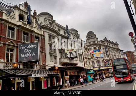 Lyrische Apollo und Gielgud Theater auf Shaftesbury Avenue London Stockfoto