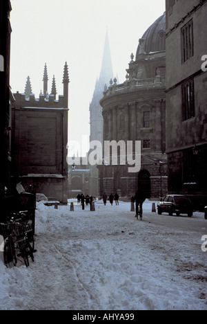 Radciffe Kamera und Platz im winter Stockfoto