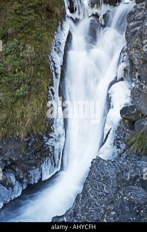 Devils Punchbowl Falls eingefroren im Winter Arthur s Pass Canterbury Neuseeland Südinsel Stockfoto