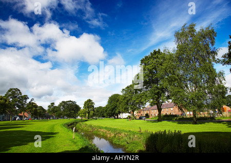Die grüne Brompton Dorf nahe Northallerton North Yorkshire Stockfoto