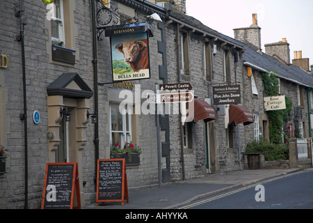 Bull Hotel Castleton Dorf Peak District Nationalpark Derbyshire England Stockfoto