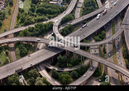 Spaghetti-Kreuzung der M6 Birmingham West Midlands. M6 Autobahn Autobahnen Kreuzung Luftaufnahme erhöhten Abschnitt Straße Autobahn Großbritannien Stockfoto