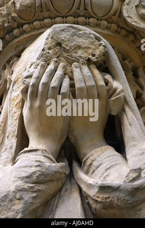 Detail aus dem Dantan Familie Grab mit Skulptur von Antoine Laurent Dantan Pere Lachaise Friedhof Paris Frankreich Stockfoto