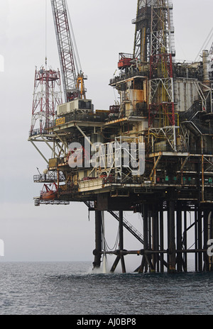 vierziger Jahre Delta Oil Rig Stockfoto