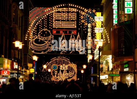 Weihnachtsbeleuchtung in Essen, Deutschland. 2006 Stockfoto