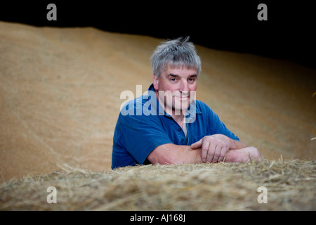 Landwirt Rob Law, Farmer des Jahres 2007 auf Sparsamkeit Bauernhof, Hertfordshire Stockfoto