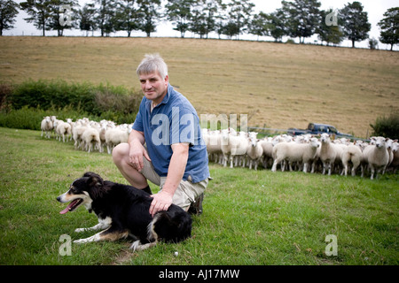 Landwirt Rob Law, Farmer des Jahres 2007 auf Sparsamkeit Bauernhof, Hertfordshire Stockfoto