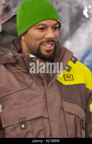 Grammy-Gewinner Rapper Common bei 2007 ESPN Winter X Games 11 Snowboard Slopestyle-Siegerehrung Stockfoto