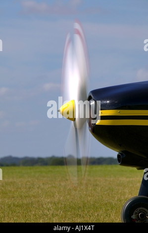 Der Propeller auf ein Leichtflugzeug mit Motion blur Stockfoto