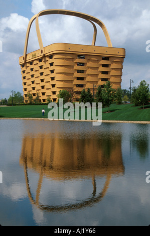 Newark Ohio, Longaberger Unternehmenszentrale handgefertigte handgemachte Körbe korbförmigen Gebäude Hersteller Korbmacher Stockfoto