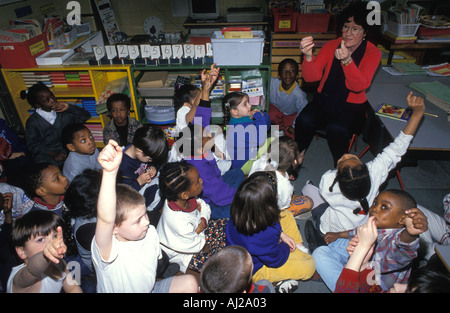 Gesamtansicht der Grundschule Klasse, Southwark, London, UK. Stockfoto