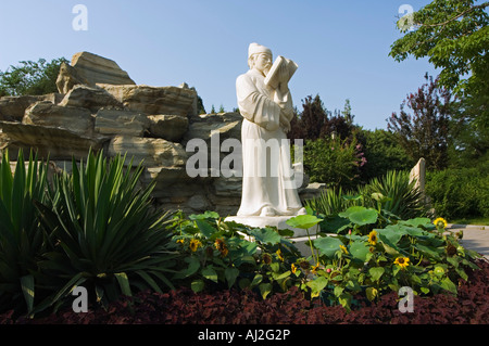 Konfuzius-Statue, Yuanmingyuan, alten Sommerpalast, Peking, China Stockfoto