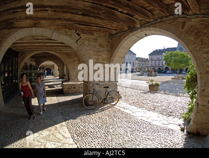 Bastide Sauveterre de Rouergue in Aveyron-Frankreich Stockfoto