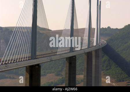 Viadukt von Millau in Aveyron Midi-Pyrénées Südfrankreich Europa Stockfoto