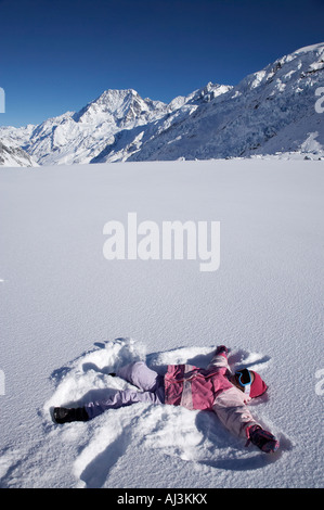 Schneeengel Tasman-Gletscher und Aoraki Mt Cook Aoraki Mt Cook National Park Südinsel Neuseelands Stockfoto