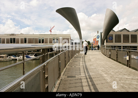 Pero-Brücke in Bristol City Centre in Bristol docks England UK Stockfoto