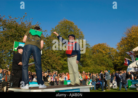 Mens World Conker Championships Finale Ashton 2007 Stockfoto