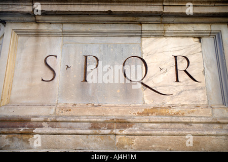 SPQR geschnitzte Statue, Rom, Italien Stockfoto