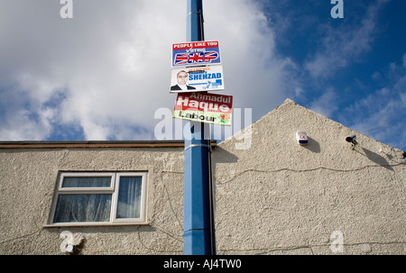 Wahlplakate in der Black Country District Tipton West Midlands in England Stockfoto