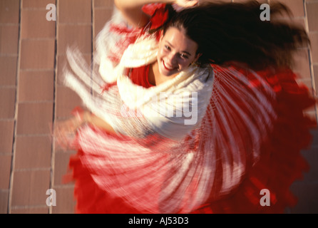 Spanische Mädchen tanzen Flamenco Wirbel Bewegung, Andalusien, Spanien. Stockfoto