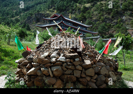 Eine tibetische Gebet Hügel im Dorf Yushui (Jade Wasser). Lijiang, Yunnan, China. Stockfoto