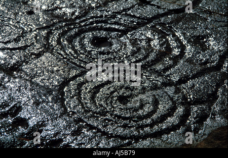 Detail der Tasse und Ring gekennzeichnet Felsen Stockfoto