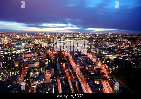 London Panorama Nacht anzeigen Barbakane England uk Stockfoto