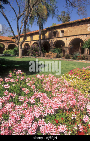 Zentralen Innenhof an Mission San Juan Capistrano, Kalifornien, USA Stockfoto