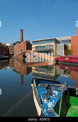 Schmalen Kanalboote in Gas Street Basin Birmingham West Midlands England UK GB EU Europa Stockfoto