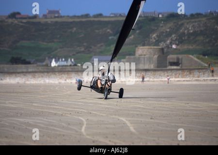 Jersey, Channel Islands UK auf fünf Meile Strand von St-Ouen Blo Karting Stockfoto