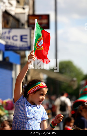 Portugal Vs Mexiko 2006 World Cup Finals, Estrela Restaurant, South Lambeth Road, Stockwell, London Stockfoto