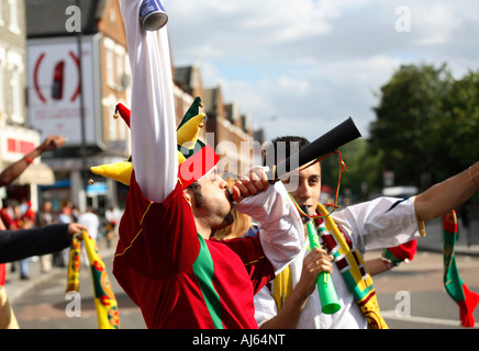 Portugal Vs Mexiko 2006 World Cup Finals, Estrela Restaurant, South Lambeth Road, Stockwell, London Stockfoto