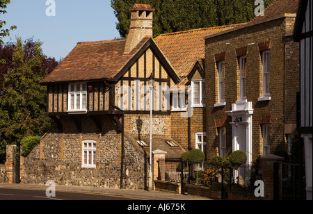 Königreich Kent Sandwich Strand Street Kings House Fachwerk Gebäude gegenüberliegenden Manwood Gericht Stockfoto
