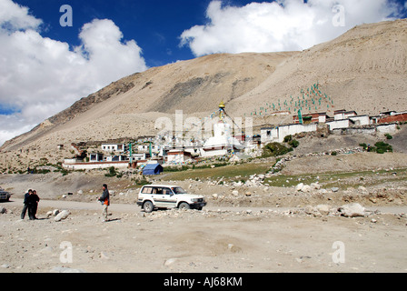 Das Rongbuk Kloster in Tibet, das ist angeblich zu den höchsten in der Welt und steht im Schatten des Mount everest Stockfoto