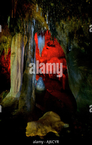 Die Stalagtite Formationen in Tham Khao Bin oder Khao Bin Höhle in Thailand s Provinz Ratchaburi Stockfoto