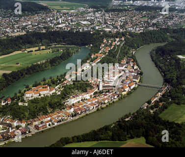 Blick auf die Stadt Burghausen und Burg, Deutschland, Bayern, Burghausen/Salzach Stockfoto