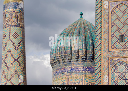 Sherdar Medressa, Lions Gate, Registan, Samarkand Stockfoto