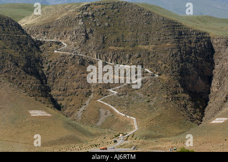 Blick von der alten Hauptstadt des Parthians Nisa auf Gebirges Kopet Dagh, Turkmenistan Aschgabat (Asgabat) Stockfoto