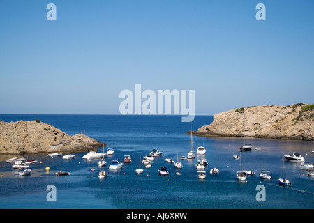 die Bucht und den Strand von Calla Vedella Stockfoto