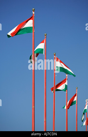 Ungarische Nationalfahnen auf dem Display in Budapest Ungarn Stockfoto