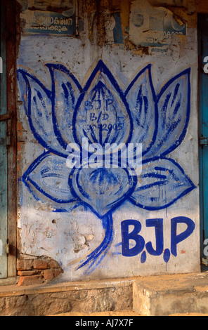 BJP politische Wahl Graffiti, Thiruvanathapuram (Trivandrum), Kerala, Indien Stockfoto