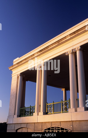 TEIL DES COMER SEE-PAVILLON IN COMO PARK, ST. PAUL, MINNESOTA.  SOMMERMORGEN. Stockfoto