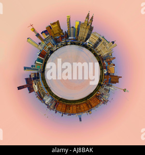 Ein großes digital bearbeiteten Foto von Liverpool Hafen bei Sonnenuntergang, verzogen rund um die Illusion von einem kleinen Planeten geben Stockfoto